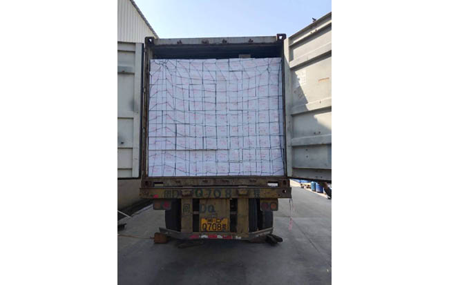 carga de 2 contenedores de champiñones enlatados a Argelia